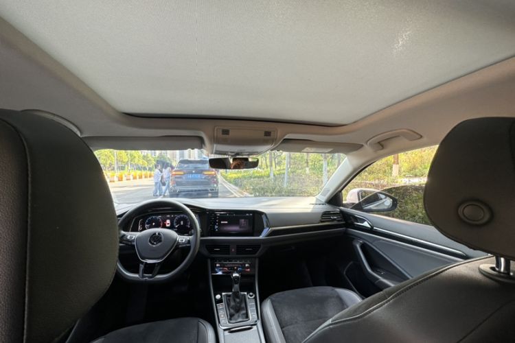 Used Volkswagen Sagitar 2021 280TSI DSG Luxury Smart Connectivity Edition Interior 12