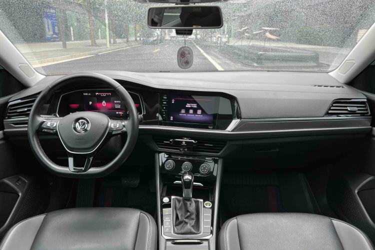 Used Volkswagen Sagitar 2021 280TSI DSG Comfort Connect Edition Interior 2