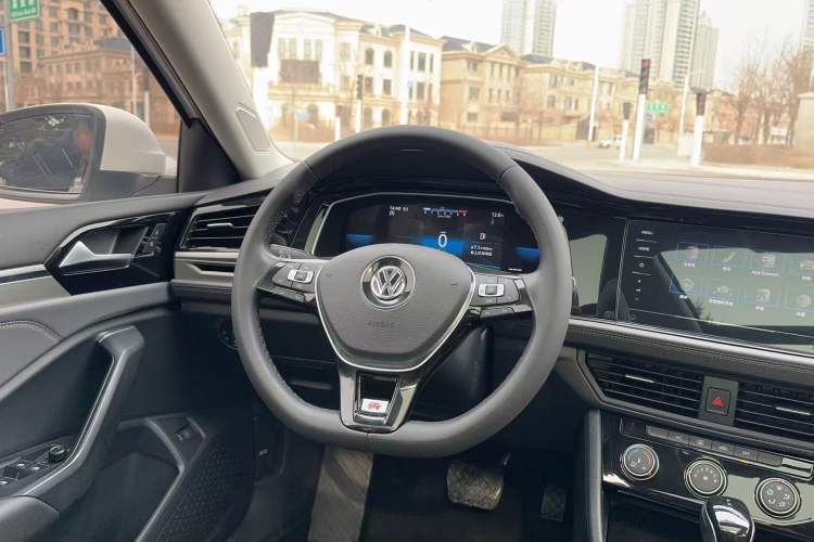 Used Volkswagen Sagitar 2021 280TSI DSG Excellence Edition Interior 2