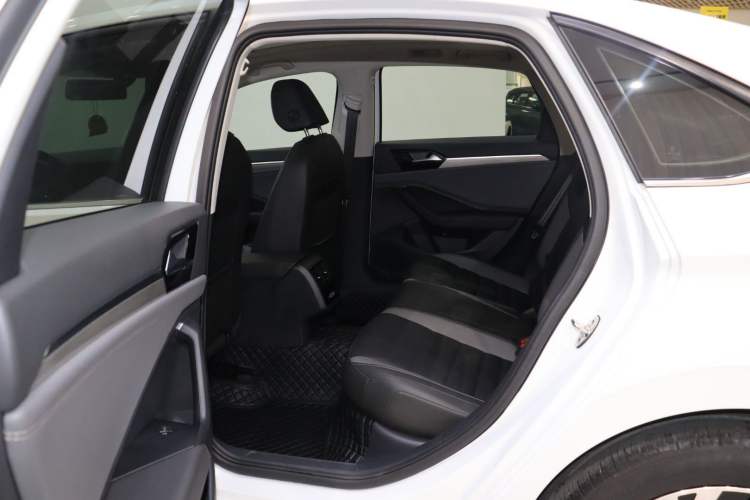 Used Volkswagen Sagitar 2021 280TSI DSG Excellence Edition Interior 2