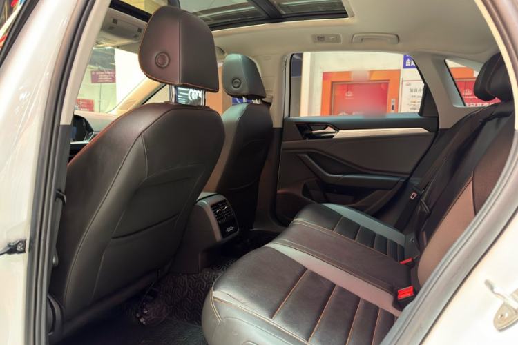 Used Volkswagen Sagitar 2021 280TSI DSG 30th Anniversary Edition Interior 2