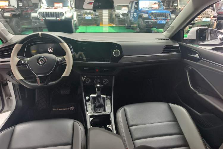 Used Volkswagen Sagitar 2021 280TSI DSG Comfort Connect Edition Interior 3