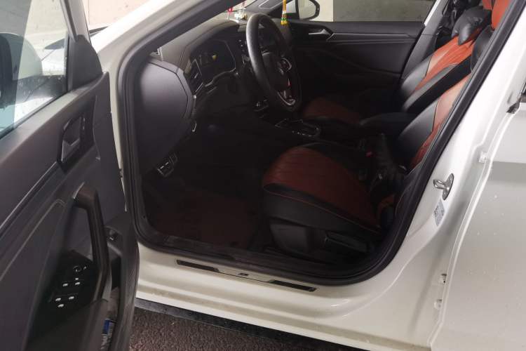 Used Volkswagen Sagitar 2021 280TSI DSG R-Line Smart Connectivity Version Interior 3