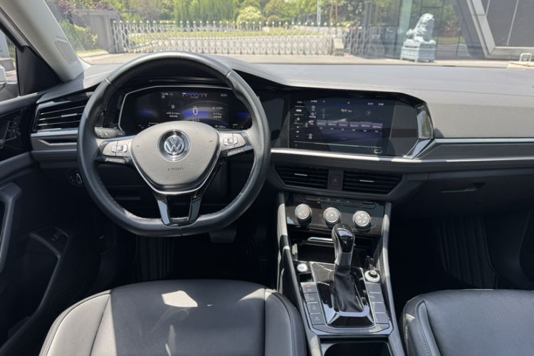 Used Volkswagen Sagitar 2021 280TSI DSG Comfort Connect Edition Interior 3