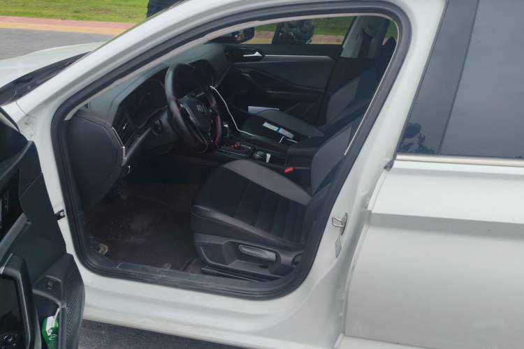 Used Volkswagen Sagitar 2021 280TSI DSG Comfort Connect Edition Interior 3
