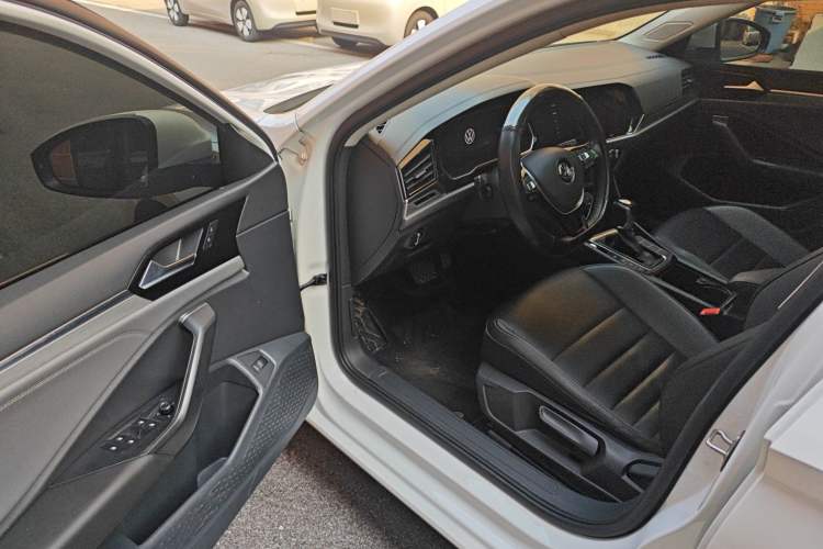 Used Volkswagen Sagitar 2021 280TSI DSG Comfort Connect Edition Interior 3