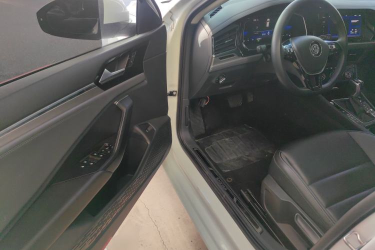 Used Volkswagen Sagitar 2021 200TSI DSG Comfort Connect Edition Interior 3