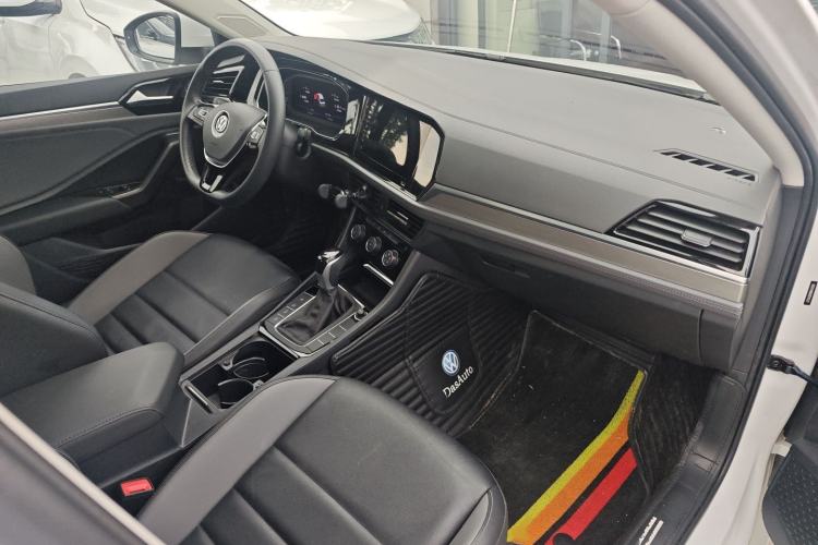 Used Volkswagen Sagitar 2021 280TSI DSG Excellence Edition Interior 3