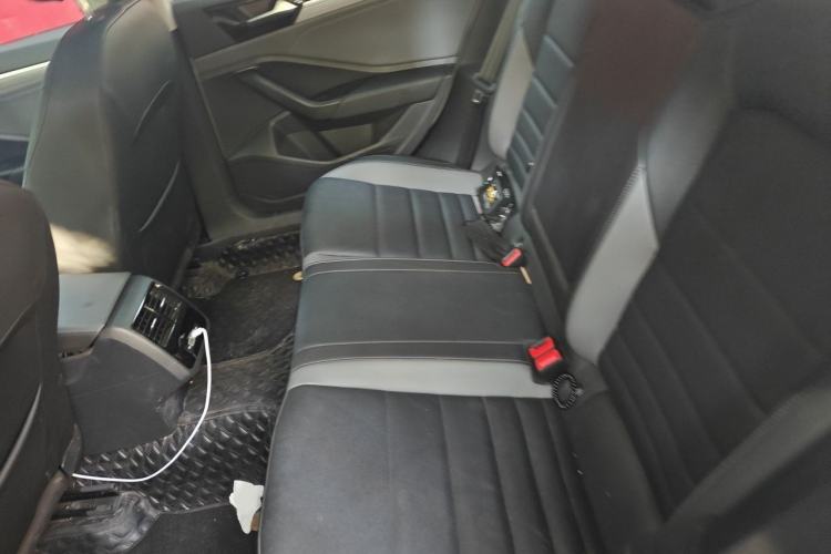 Used Volkswagen Sagitar 2021 280TSI DSG Excellence Edition Interior 4