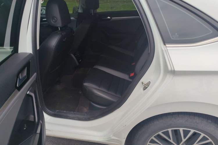 Used Volkswagen Sagitar 2021 280TSI DSG Comfort Connect Edition Interior 4