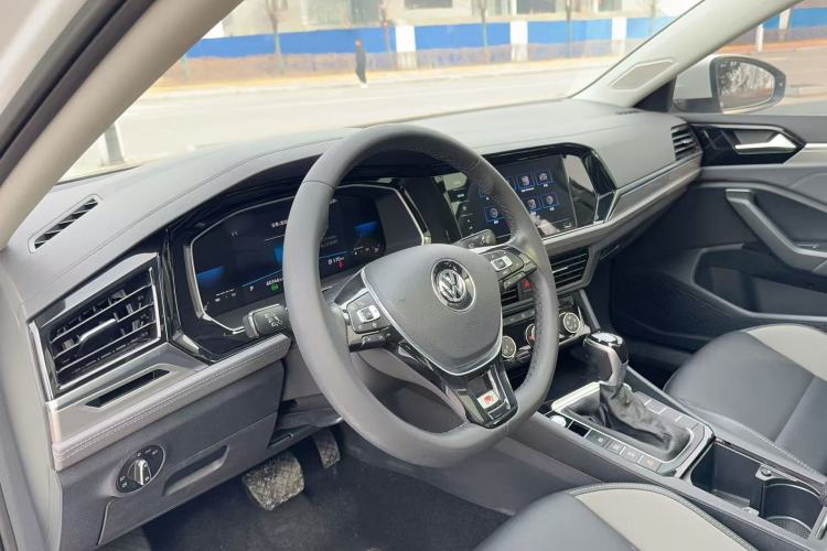 Used Volkswagen Sagitar 2021 280TSI DSG Excellence Edition Interior 5