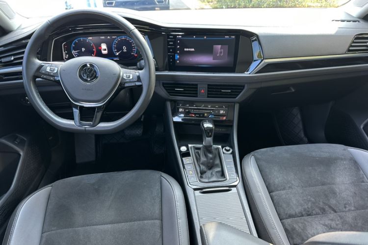 Used Volkswagen Sagitar 2021 280TSI DSG Luxury Smart Connectivity Edition Interior 7