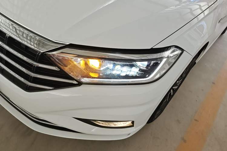 Used Volkswagen Sagitar 2021 280TSI DSG Comfort Connect Edition Left Front Headlight
