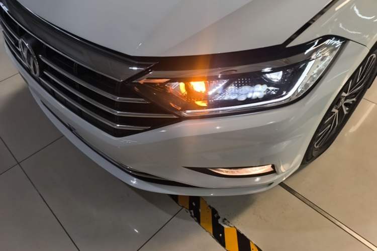 Used Volkswagen Sagitar 2021 200TSI DSG Comfort Connect Edition Left Front Headlight