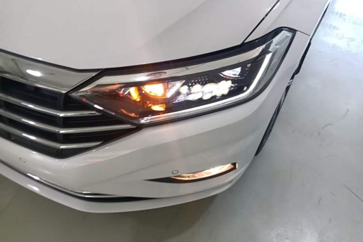 Used Volkswagen Sagitar 2021 280TSI DSG Excellence Edition Left Front Headlight