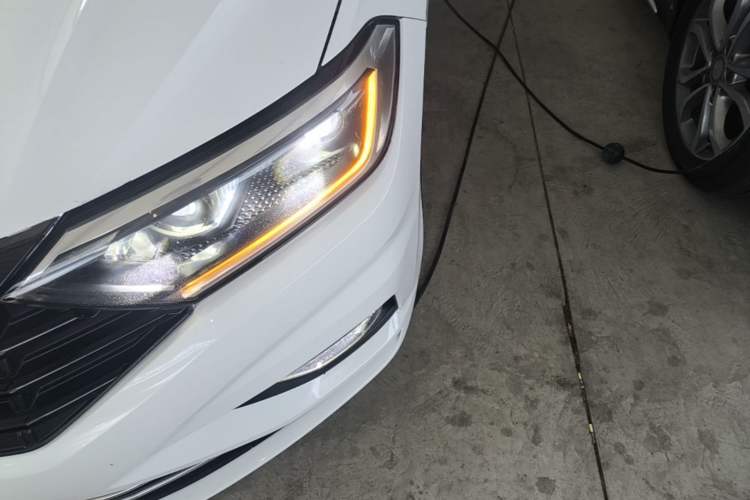 Used Volkswagen Sagitar 2021 280TSI DSG Excellence Edition Left Front Headlight