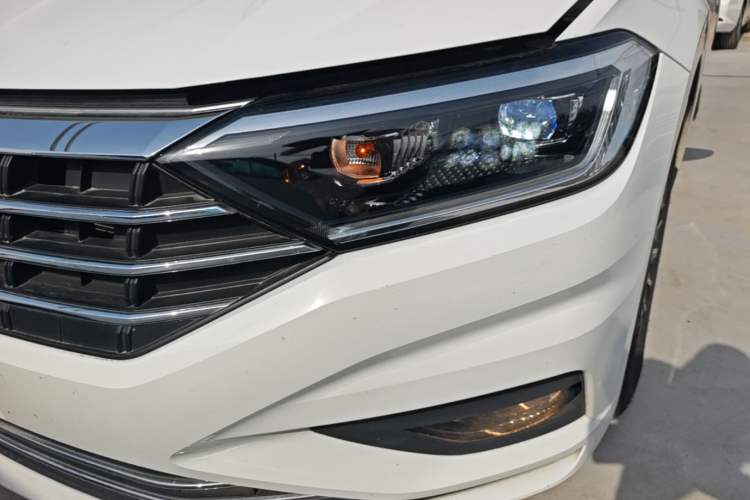 Used Volkswagen Sagitar 2021 280TSI DSG Comfort Connect Edition Left Front Headlight