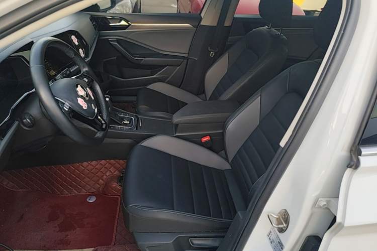 Used Volkswagen Sagitar 2021 280TSI DSG Comfort Connect Edition Left Front Seat