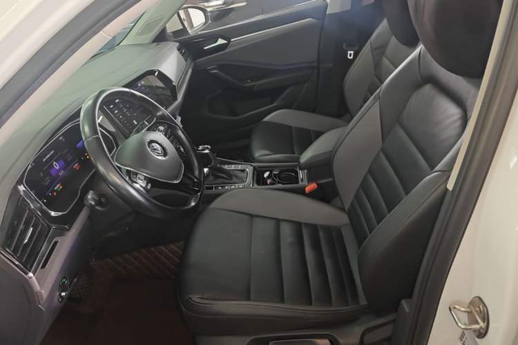 Used Volkswagen Sagitar 2021 200TSI DSG Comfort Connect Edition Left Front Seat