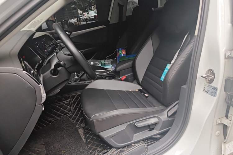Used Volkswagen Sagitar 2021 200TSI Manual Overdrive Edition Left Front Seat
