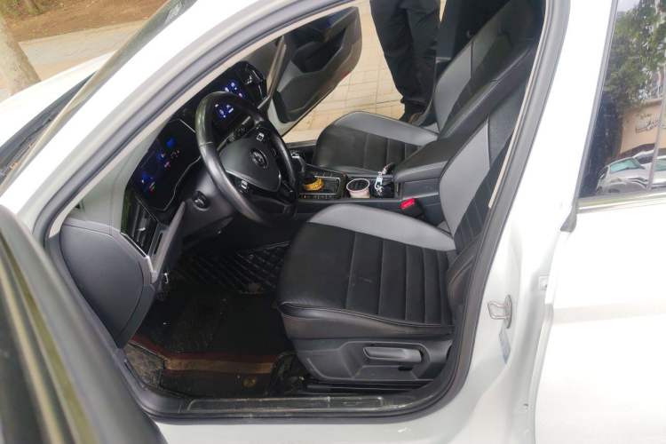 Used Volkswagen Sagitar 2021 280TSI DSG Excellence Edition Left Front Seat