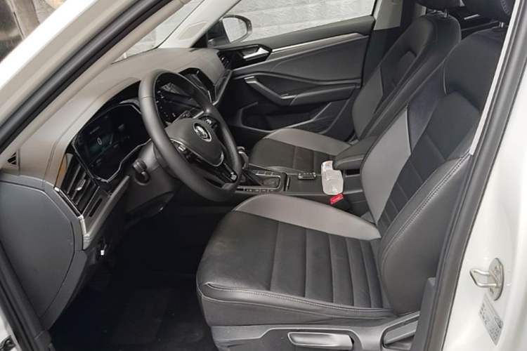 Used Volkswagen Sagitar 2021 200TSI DSG Excellence Edition Left Front Seat