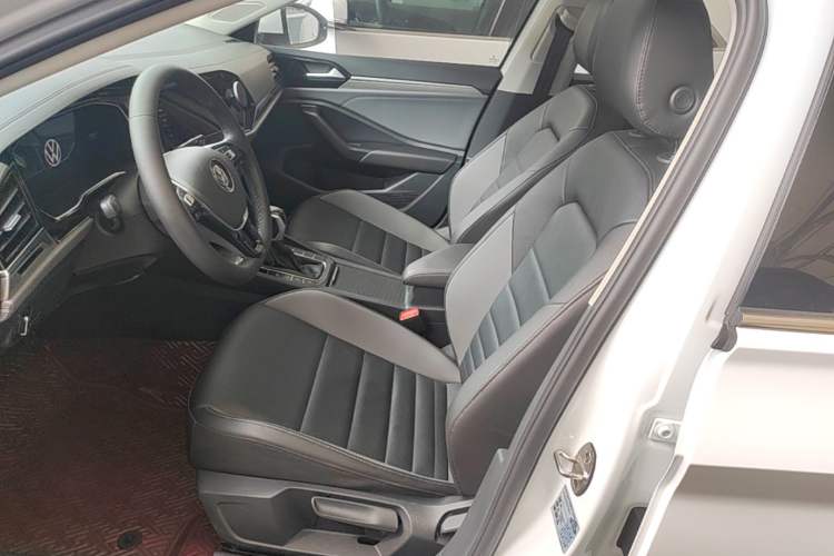 Used Volkswagen Sagitar 2021 280TSI DSG Excellence Edition Left Front Seat