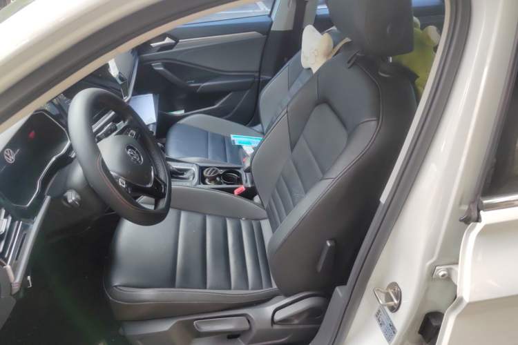 Used Volkswagen Sagitar 2021 280TSI DSG Comfort Connect Edition Left Front Seat