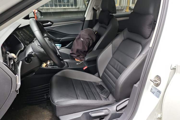 Used Volkswagen Sagitar 2021 280TSI DSG Excellence Edition Left Front Seat