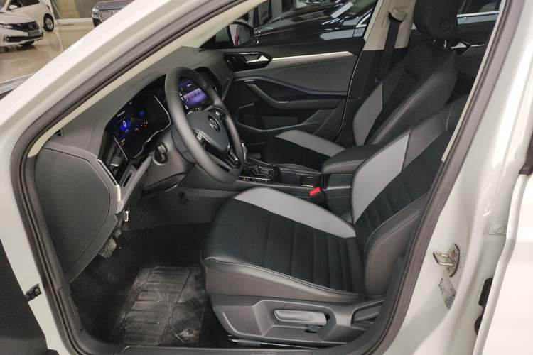 Used Volkswagen Sagitar 2021 280TSI DSG Comfort Connect Edition Left Front Seat