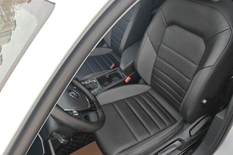 Used Volkswagen Sagitar 2021 280TSI DSG Excellence Edition Left Front Seat