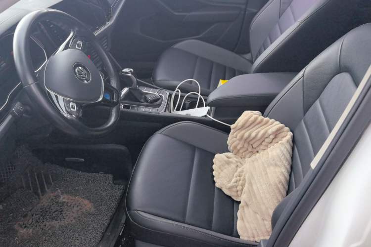 Used Volkswagen Sagitar 2021 280TSI DSG Comfort Connect Edition Left Front Seat
