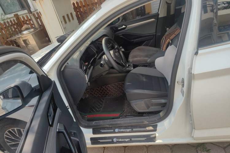 Used Volkswagen Sagitar 2021 200TSI DSG Comfort Connect Edition Left Front Seat