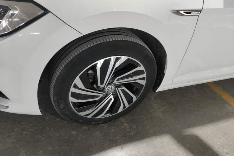 Used Volkswagen Sagitar 2021 280TSI DSG Excellence Edition Left Front Wheel Hub