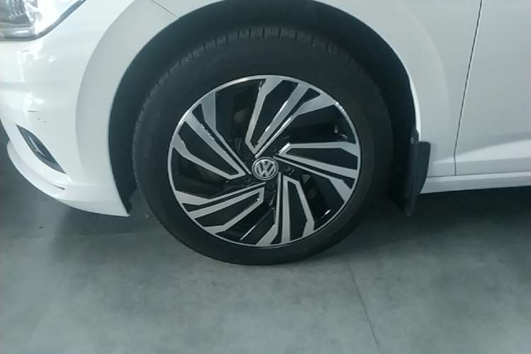 Used Volkswagen Sagitar 2021 280TSI DSG Excellence Edition Left Front Wheel Hub