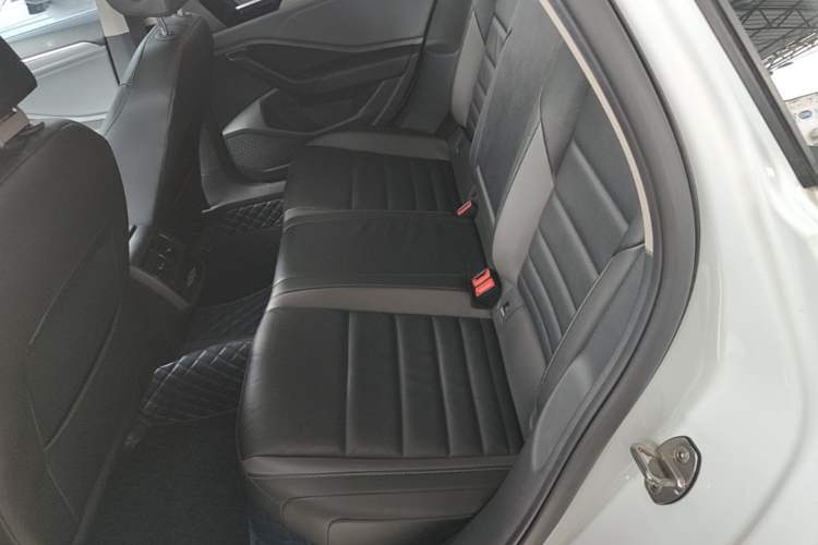 Used Volkswagen Sagitar 2021 280TSI DSG Excellence Edition Left Rear Seat