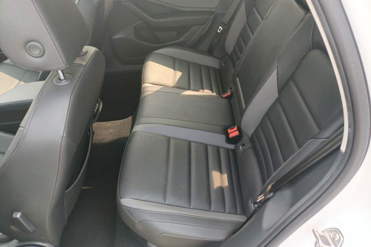 Used Volkswagen Sagitar 2021 280TSI DSG Excellence Edition Left Rear Seat