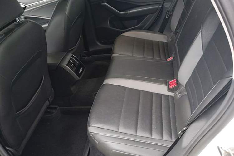 Used Volkswagen Sagitar 2021 200TSI DSG Excellence Edition Left Rear Seat