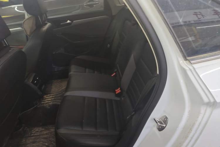 Used Volkswagen Sagitar 2021 280TSI DSG Excellence Edition Left Rear Seat