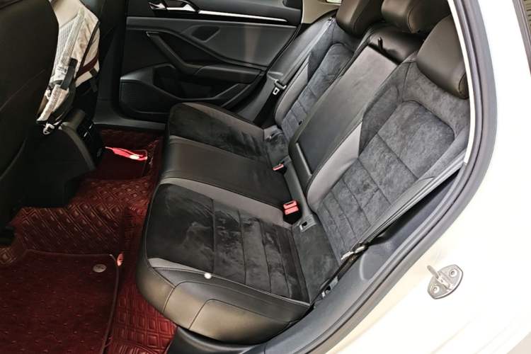 Used Volkswagen Sagitar 2021 280TSI DSG Excellence Edition Left Rear Seat