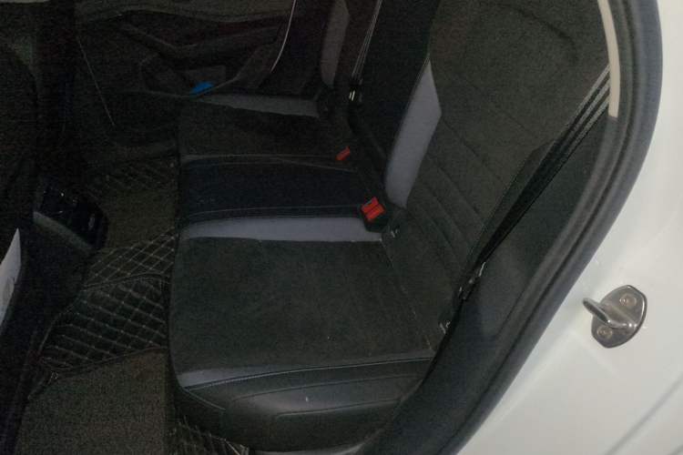 Used Volkswagen Sagitar 2021 280TSI DSG Excellence Edition Left Rear Seat
