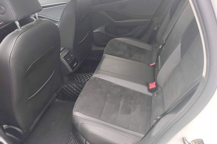 Used Volkswagen Sagitar 2021 280TSI DSG Excellence Edition Left Rear Seat