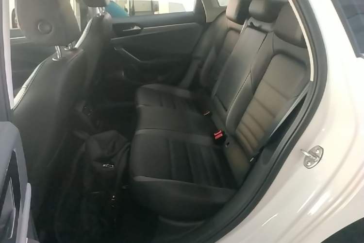 Used Volkswagen Sagitar 2021 280TSI DSG Excellence Edition Left Rear Seat