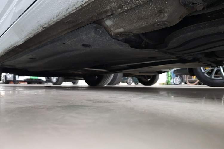 Used Volkswagen Sagitar 2021 280TSI DSG Excellence Edition Left Side Sill
