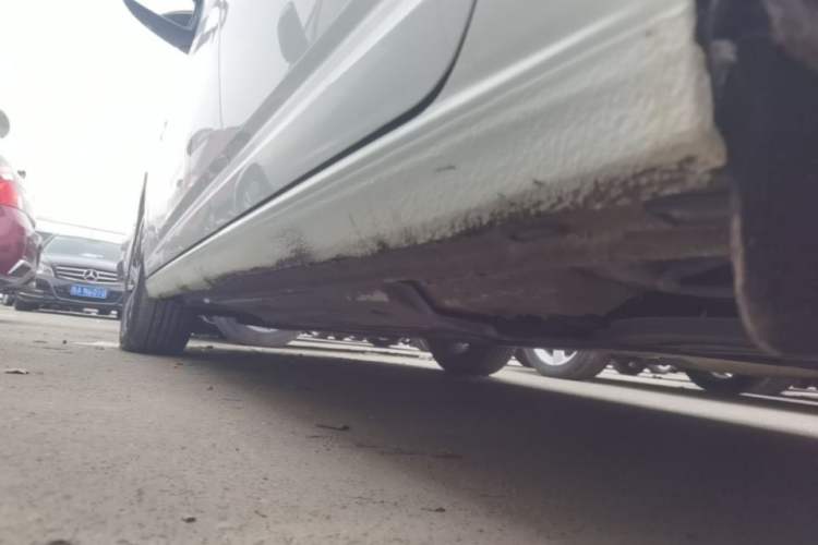 Used Volkswagen Sagitar 2021 280TSI DSG Excellence Edition Left Side Sill