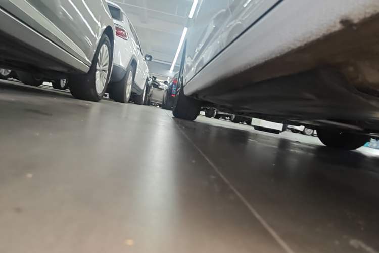 Used Volkswagen Sagitar 2021 200TSI DSG Comfort Connect Edition Left Side Sill