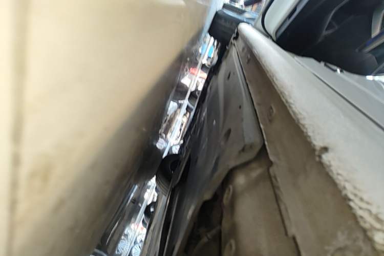 Used Volkswagen Sagitar 2021 280TSI DSG Comfort Connect Edition Left Side Sill