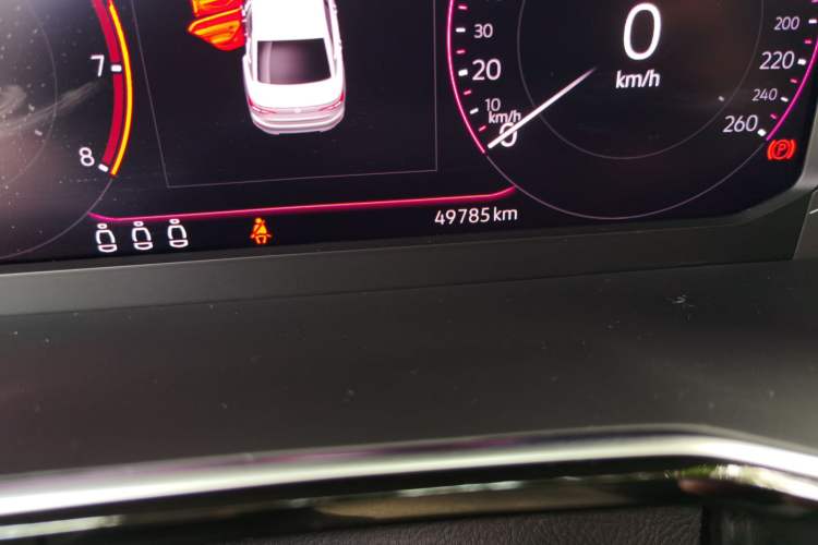 Used Volkswagen Sagitar 2021 280TSI DSG Luxury Smart Connectivity Edition Odometer Close Up