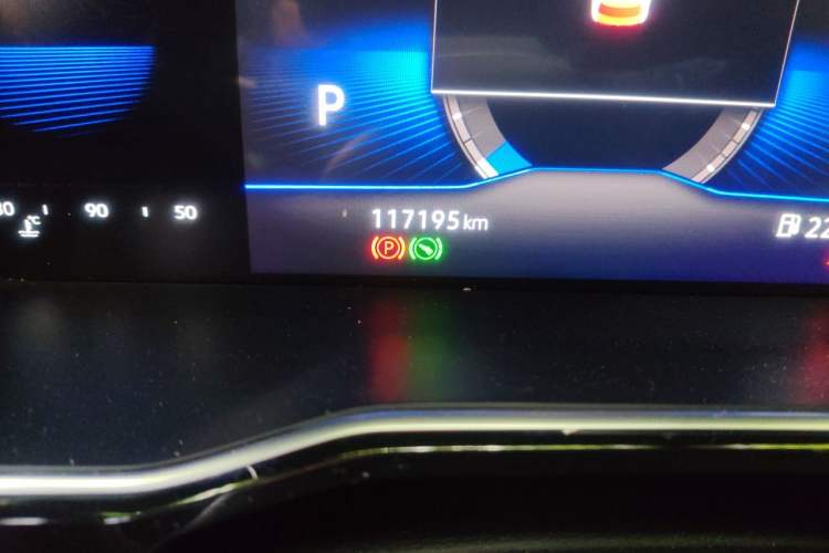 Used Volkswagen Sagitar 2021 280TSI DSG Excellence Edition Odometer Close Up