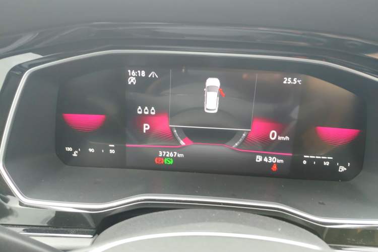 Used Volkswagen Sagitar 2021 280TSI DSG Comfort Connect Edition Odometer Close Up